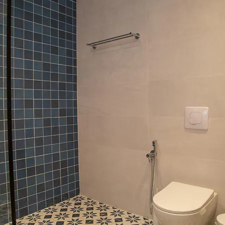 Mullaga Premium Тирана