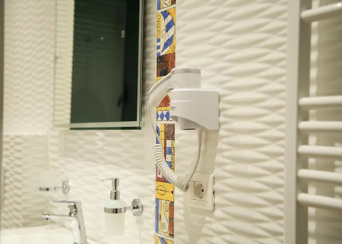 Mullaga Premium Stays Hotel