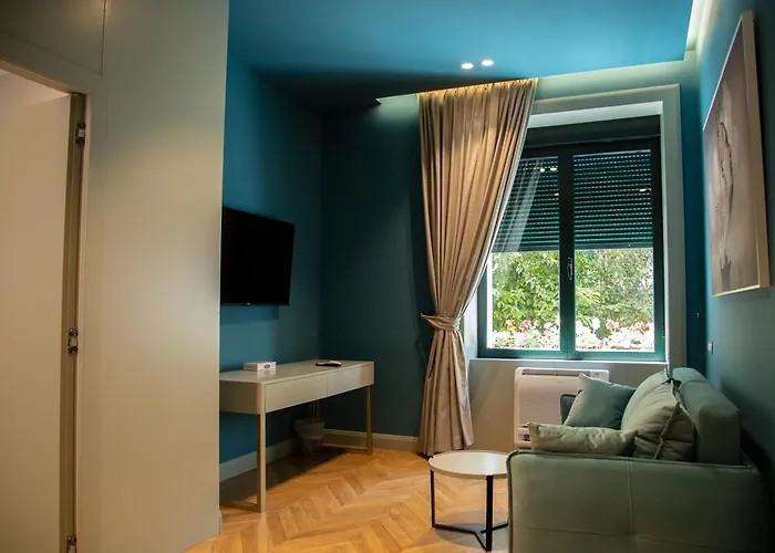 Mullaga Premium Stays